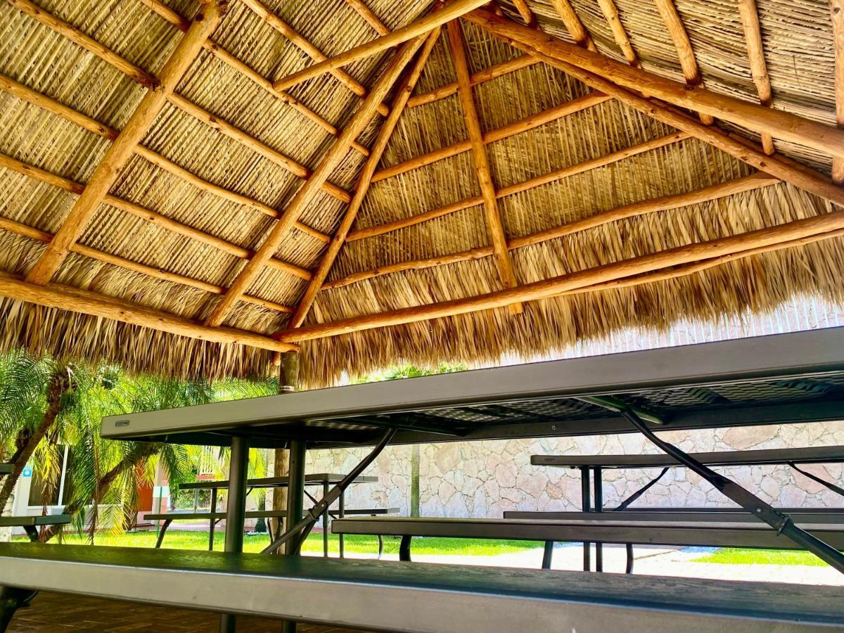 Garden Inn Homestead/Everglades/Gateway To Keys Bagian luar foto